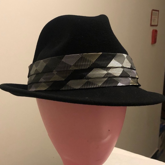 His Hat - Picture 4 of 7